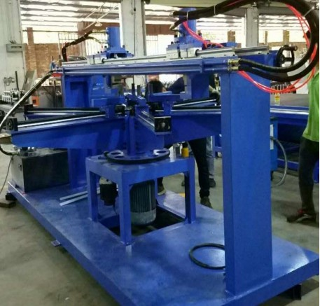 Máy đột lỗ mặt bích tròn phổ thông